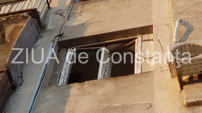 Explozii în două locuințe din Constanța, în această dimineață. O persoană a fost rănită