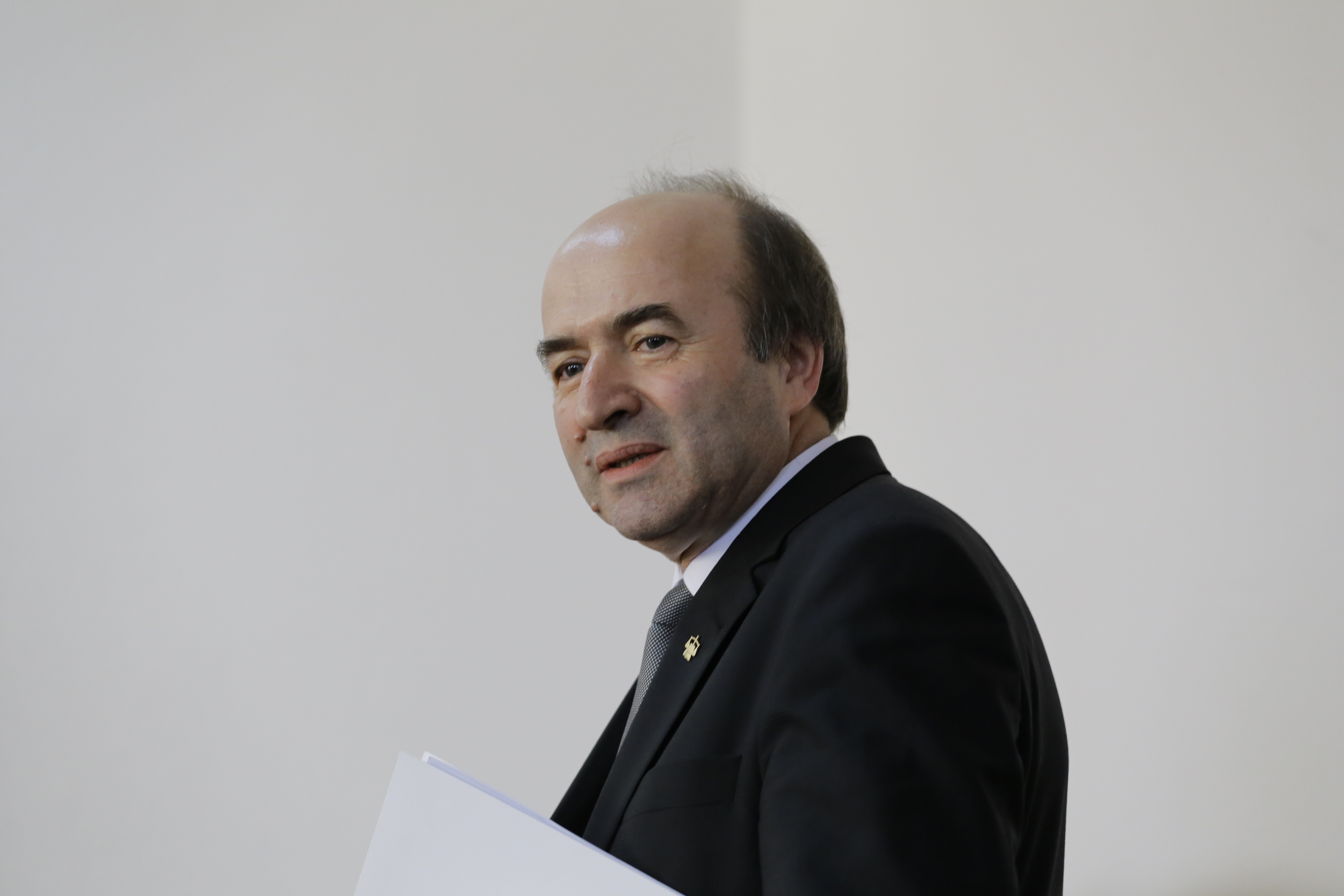 Atunci și acum: Tudorel Toader, procurorul din Panciu care va rămâne în istorie pentru că a cerut revocarea șefei DNA, Laura Codruța Kovesi