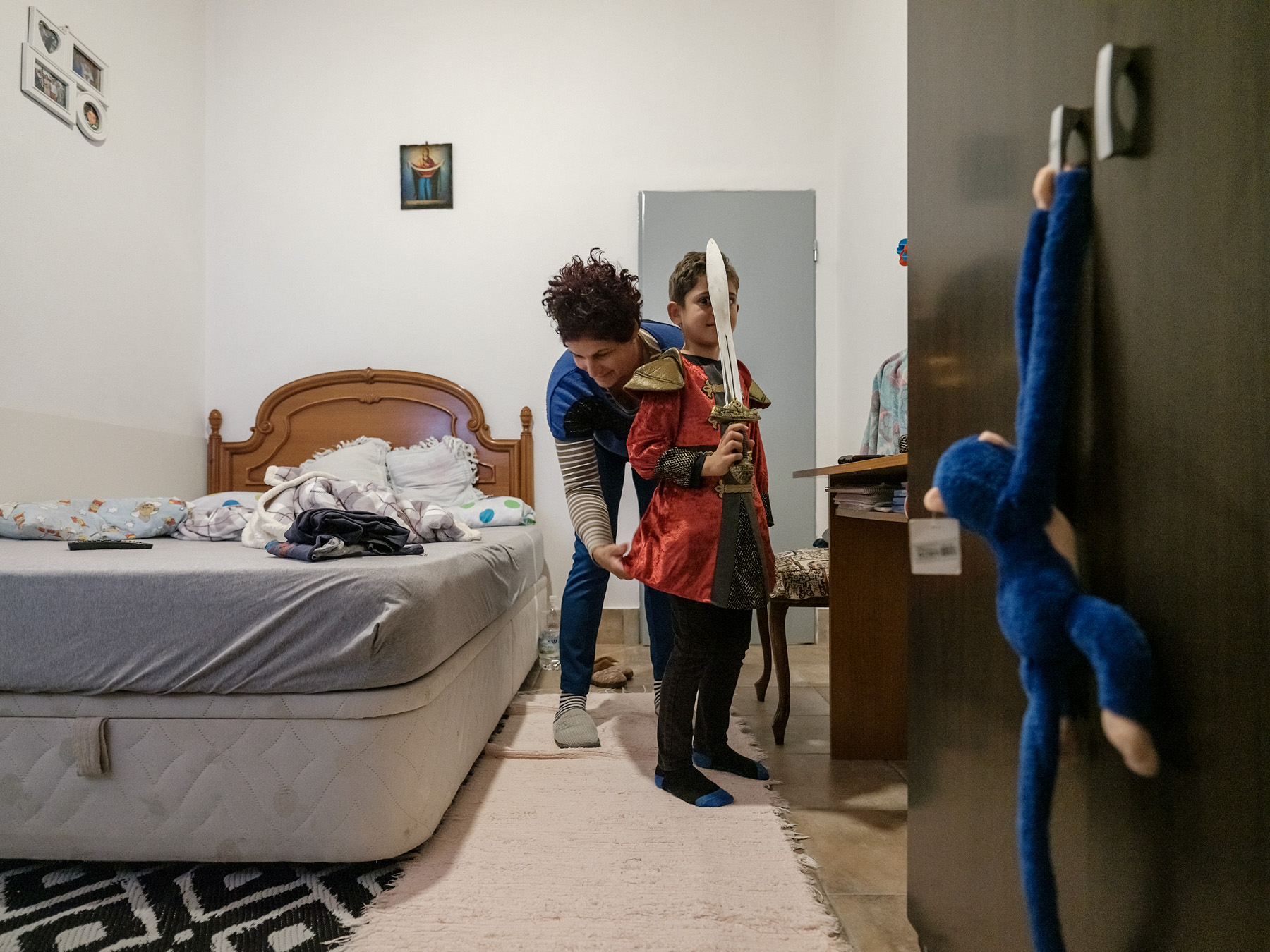 Românii din Spania vorbesc despre rușinea de-a fi “căpșunari”: “Ne tratează ca și cum am face ceva umilitor”