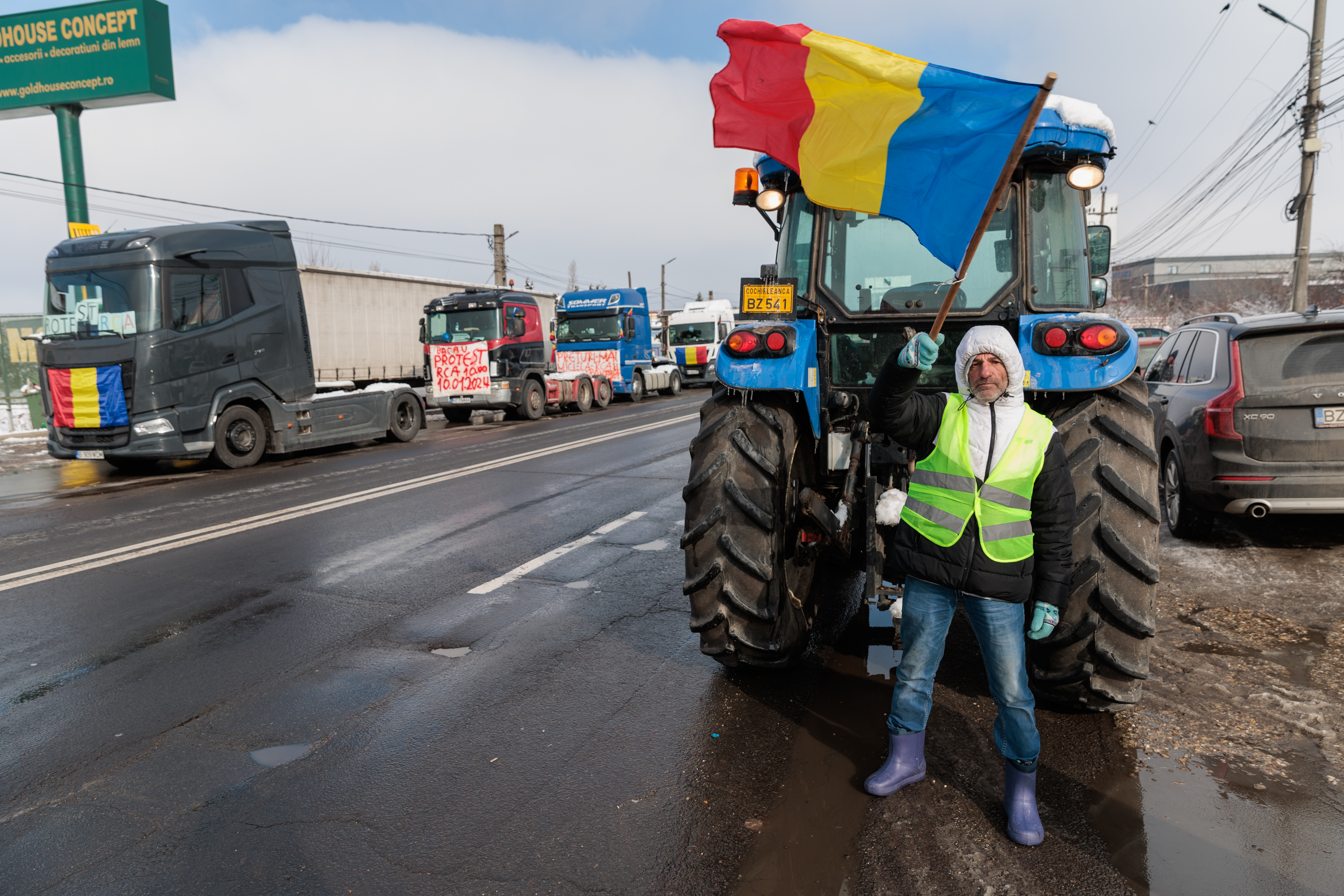 REPORTAJ. Ce nu s-a văzut la TV de la adevăratul protest al transportatorilor și fermierilor: „Ne învățăm copiii să plece în altă parte. Nu putem să-i condamnăm la sărăcie”