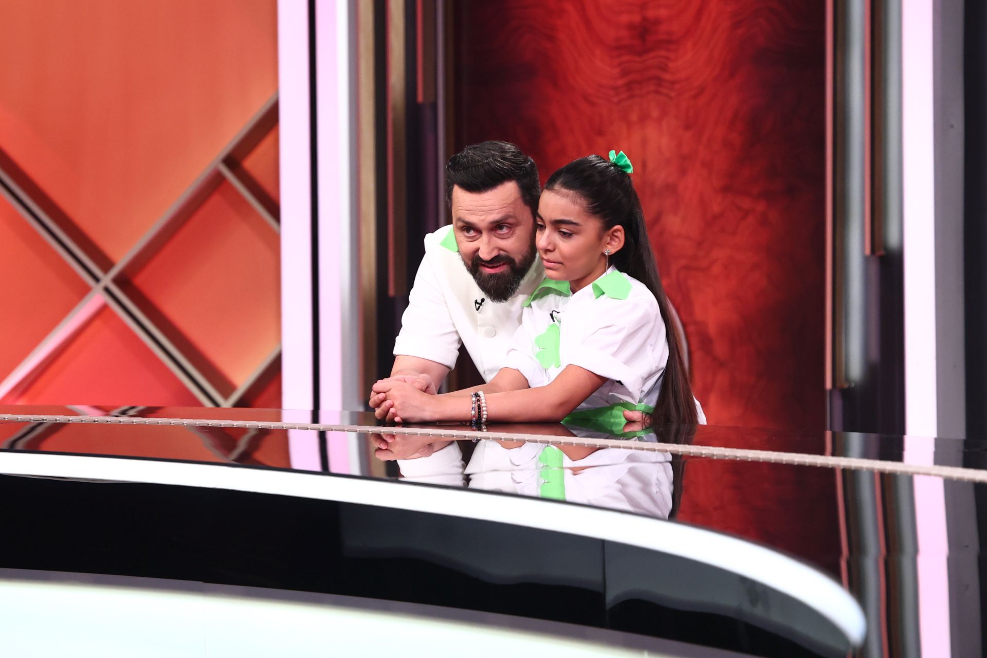 Vanesa Miricică a fost eliminată de la „Chefi la cuțite - Viitorul are gust”. Orlando Zaharia a mai rămas doar cu trei tunici