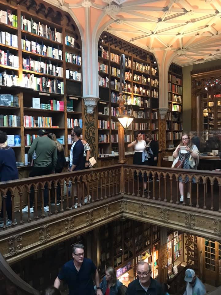 Harry Potter s-a născut la Porto! Am fost în mica librărie portugheză care a inspirat-o pe J.K. Rowling să scrie poveștile fantastice ale micilor vrăjitori