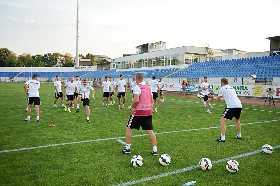 LIGA EUROPA, turul 2, retur: Botoșani - Legia 0-3 (în tur: 0-1) / Astra - Inverness 0-0 (1-0). ^Polonezii au făcut LEGEA cu clovnii Cordoș și Acsinte. Echipa lui Șumudică, zgârcită cu golurile cu scoțienii! West Ham, viitoarea adversară
