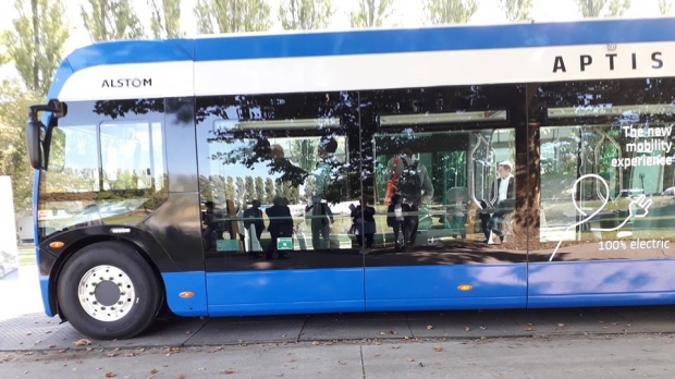 Cum arată autobuzul electric care poate circula 20 de ani fără reparaţii. Vine și în România? (FOTO)