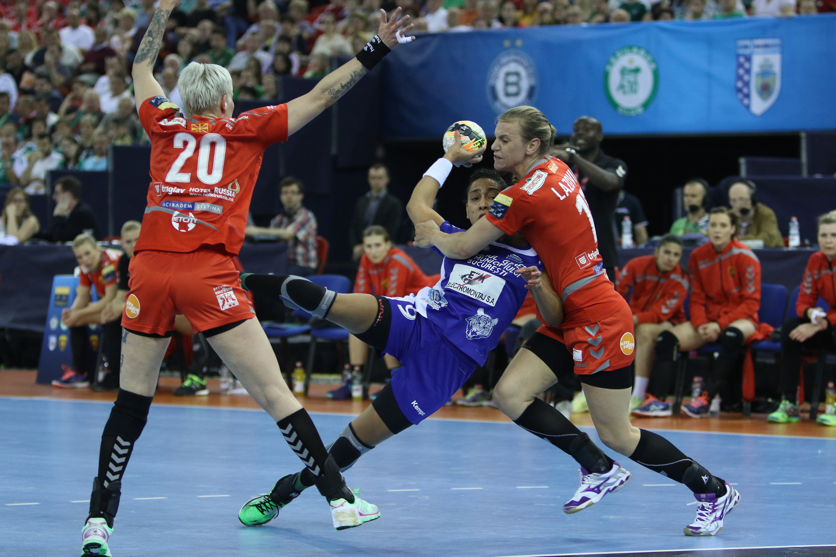 Handbal feminin, Final Four: Suntem finalişti! CSM București a învins Vardar și va juca pentru trofeul Champions League, cu Gyor / GALERIE FOTO