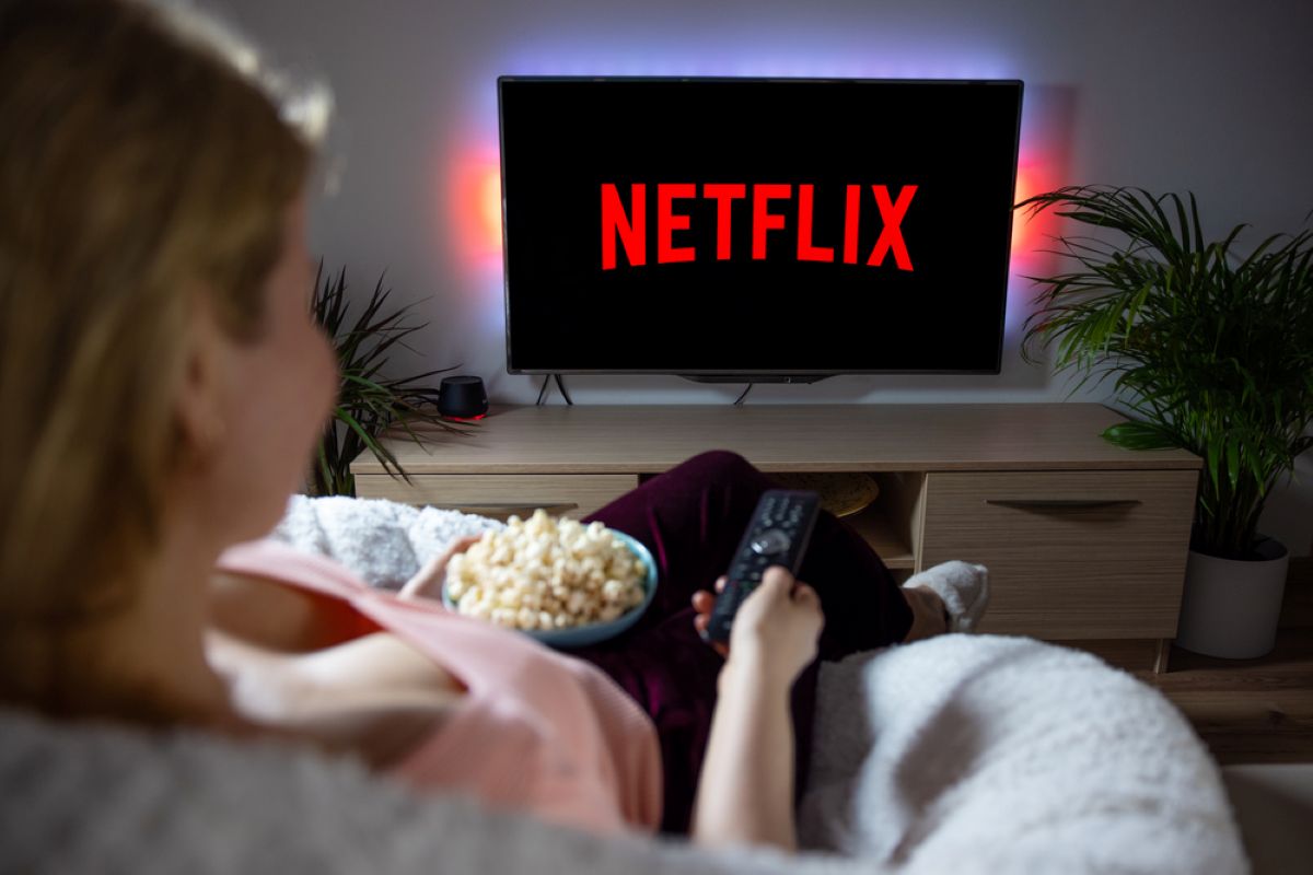 Decizia pe care vrea să o ia Netflix. Ce se întâmplă cu filmele de pe platformă, după ce a anunțat că va cumpăra Warner Bros