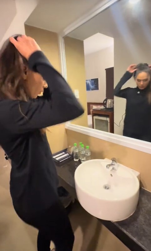 Imagini cu locul în care Irina Fodor a fost cazată la Asia Express. Camera de hotel avea mucegai pe pereți: „Miroase a șosete murdare”
