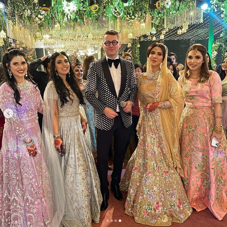 Câți bani ia Adrian Sînă pentru a cânta la evenimentele din India: „Nunta la ei e pe bogăție. Ține trei zile și trei nopți”