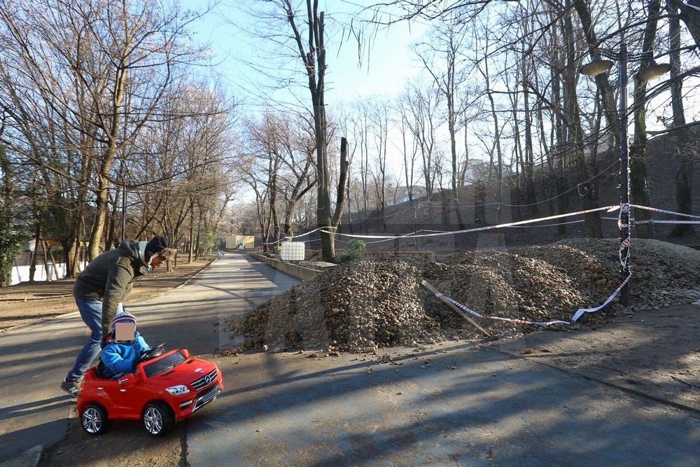 Plângere penală, după construirea unui patinoar în Parcul Romniceanu. Ce i-a transmis Șerban Sturza primarului Capitalei / FOTO&VIDEO