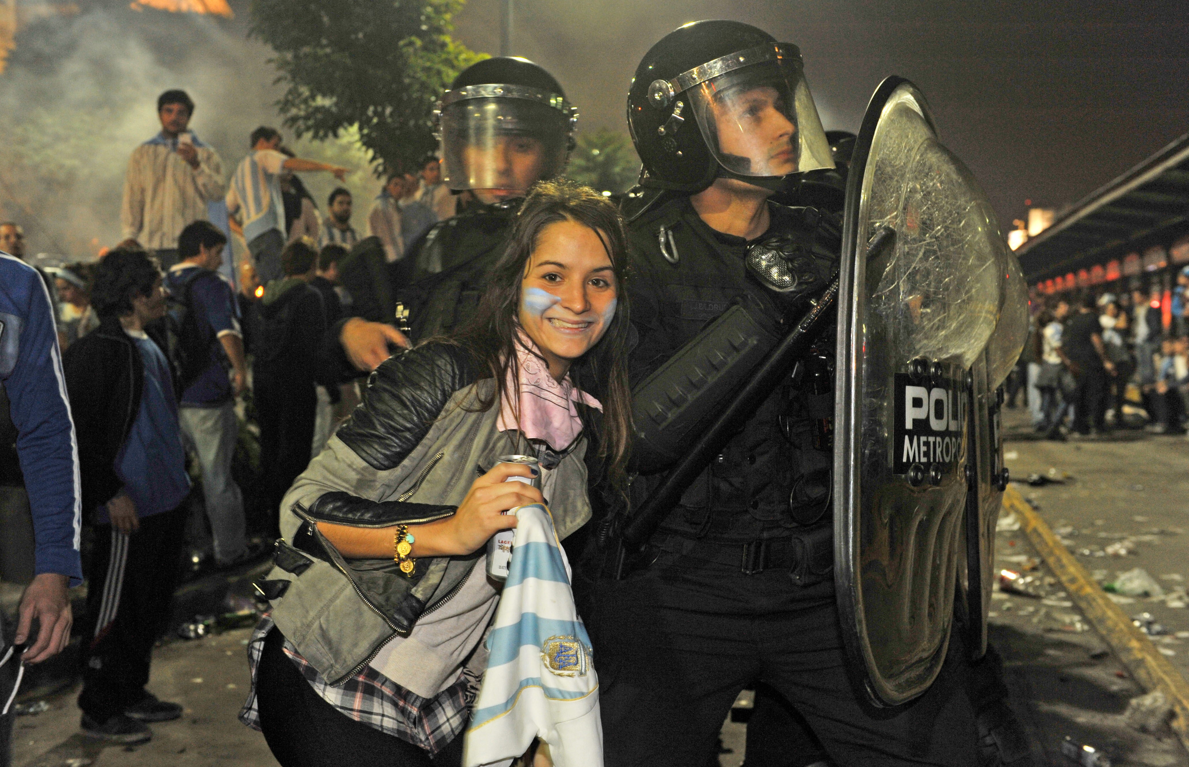 FOTO & VIDEO / Violenţe în Argentina, după ratarea titlului mondial! 