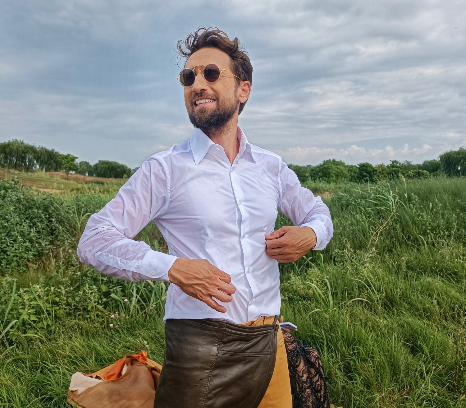 Dani Oțil a spus cu ce se ocupă fratele lui: „Nu este nici celebru, nici bogat”. Dorin e mai mare cu 4 ani decât prezentatorul TV