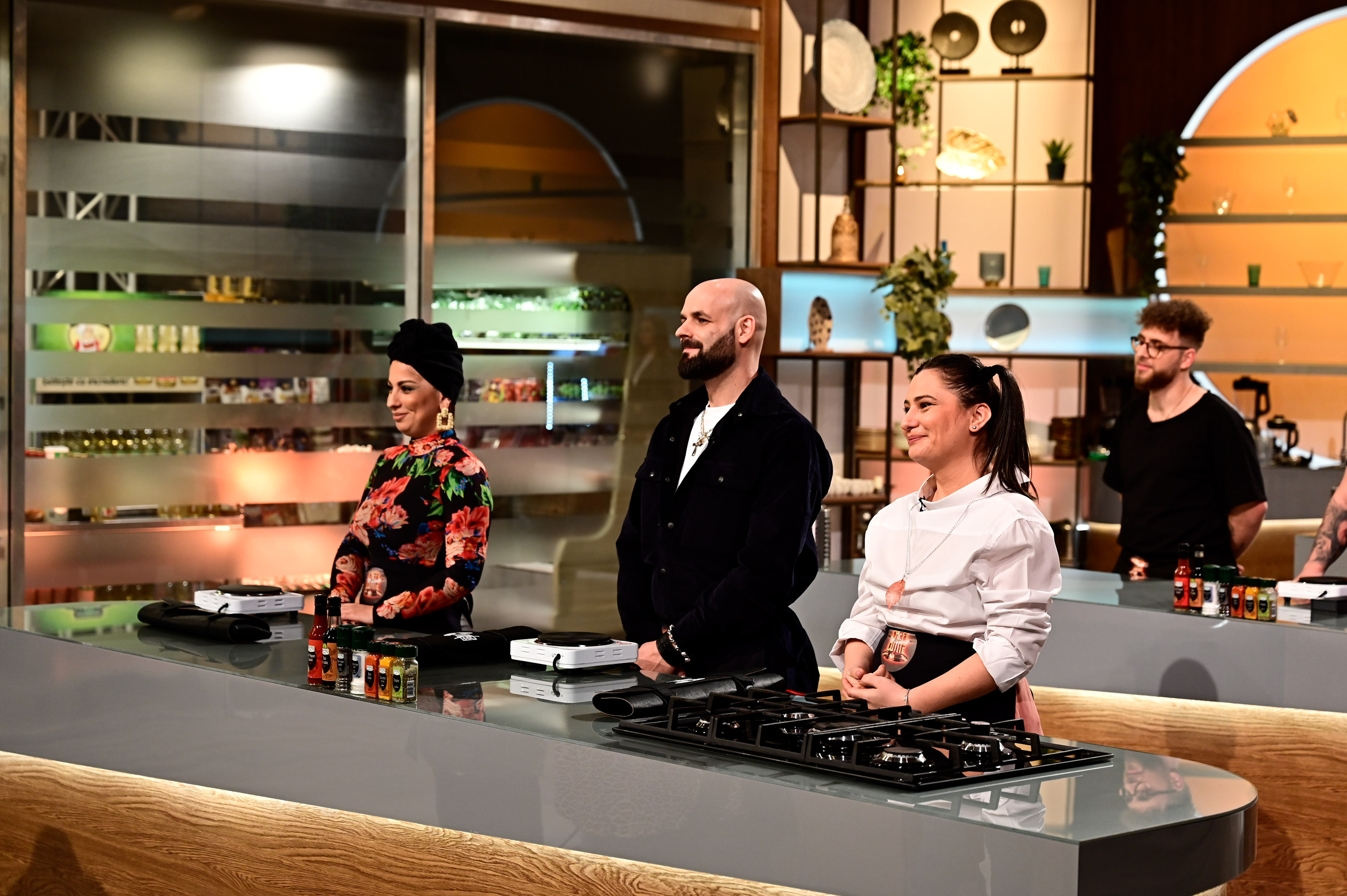 Nosfe și soția lui, Mădălina Crețan, au participat la "Chefi la cuțite" sezonul 10. Imaginile vor fi difuzate în această seară, la o zi de la moartea artistului