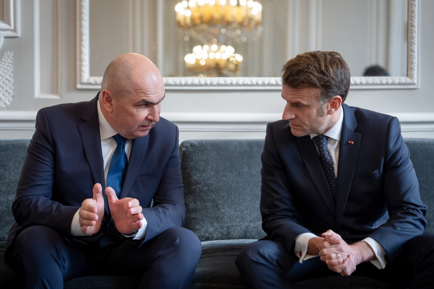 Ilie Bolojan, după discuțiile de la Paris cu Emmanuel Macron și videoconferința cu liderii europeni: „Suntem în vremuri dificile. Vrem o pace justă în Ucraina”