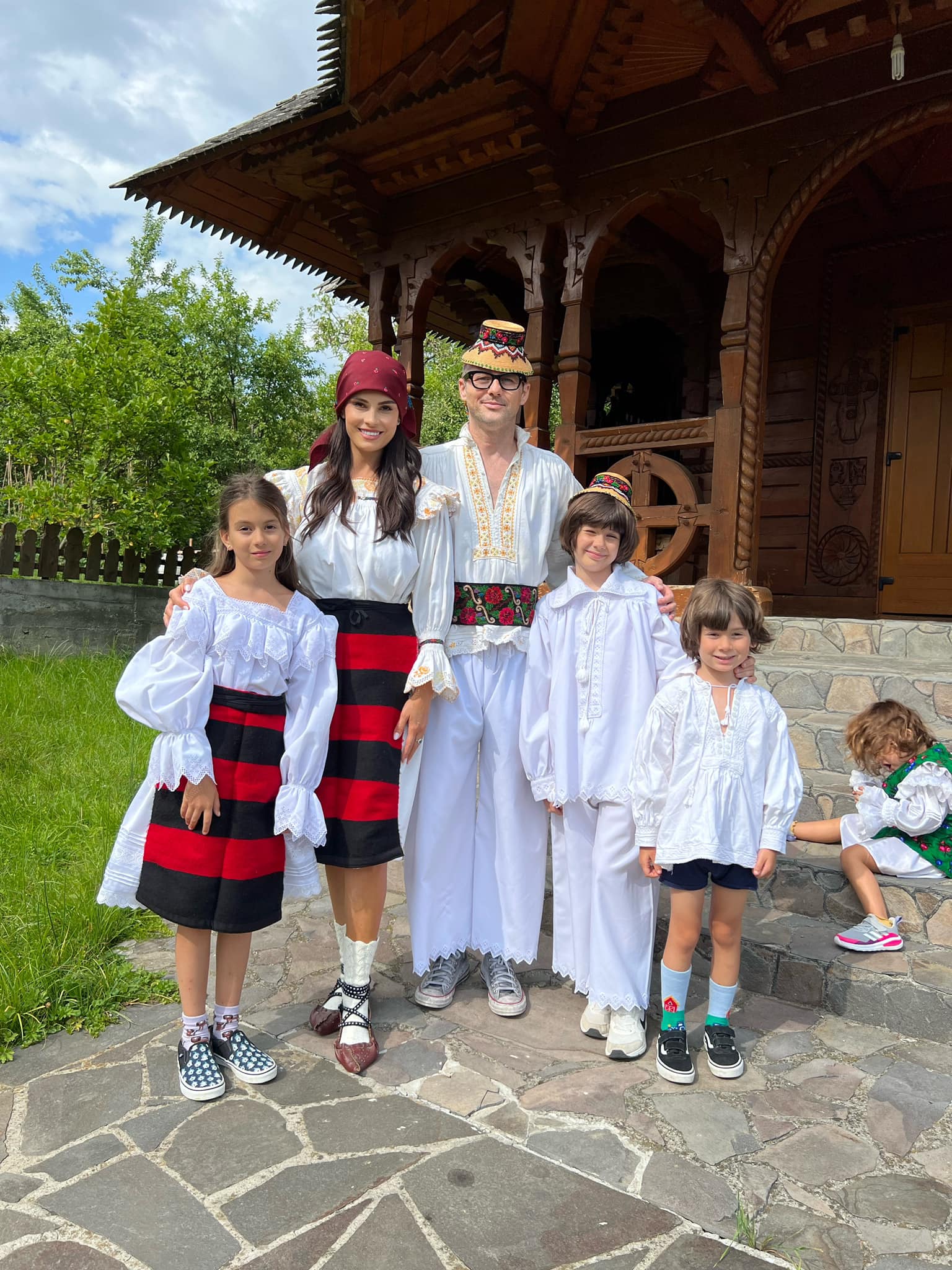 Anca Serea și Adi Sînă au fost la un pas de divorț: „Mă enervează, mă supără, nu îi răspund la telefon zile în șir sau ore”. Ce s-a întâmplat între ei
