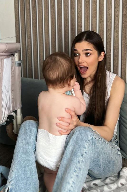 Imagini adorabile cu fiul lui Theo Rose și al lui Anghel Damian. Sasha a împlinit 2 ani