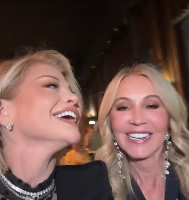 Anastasia Soare și Loredana Groza, show neașteptat la un eveniment din România: „Mă las de sprâncene și mă apuc de cântat!”