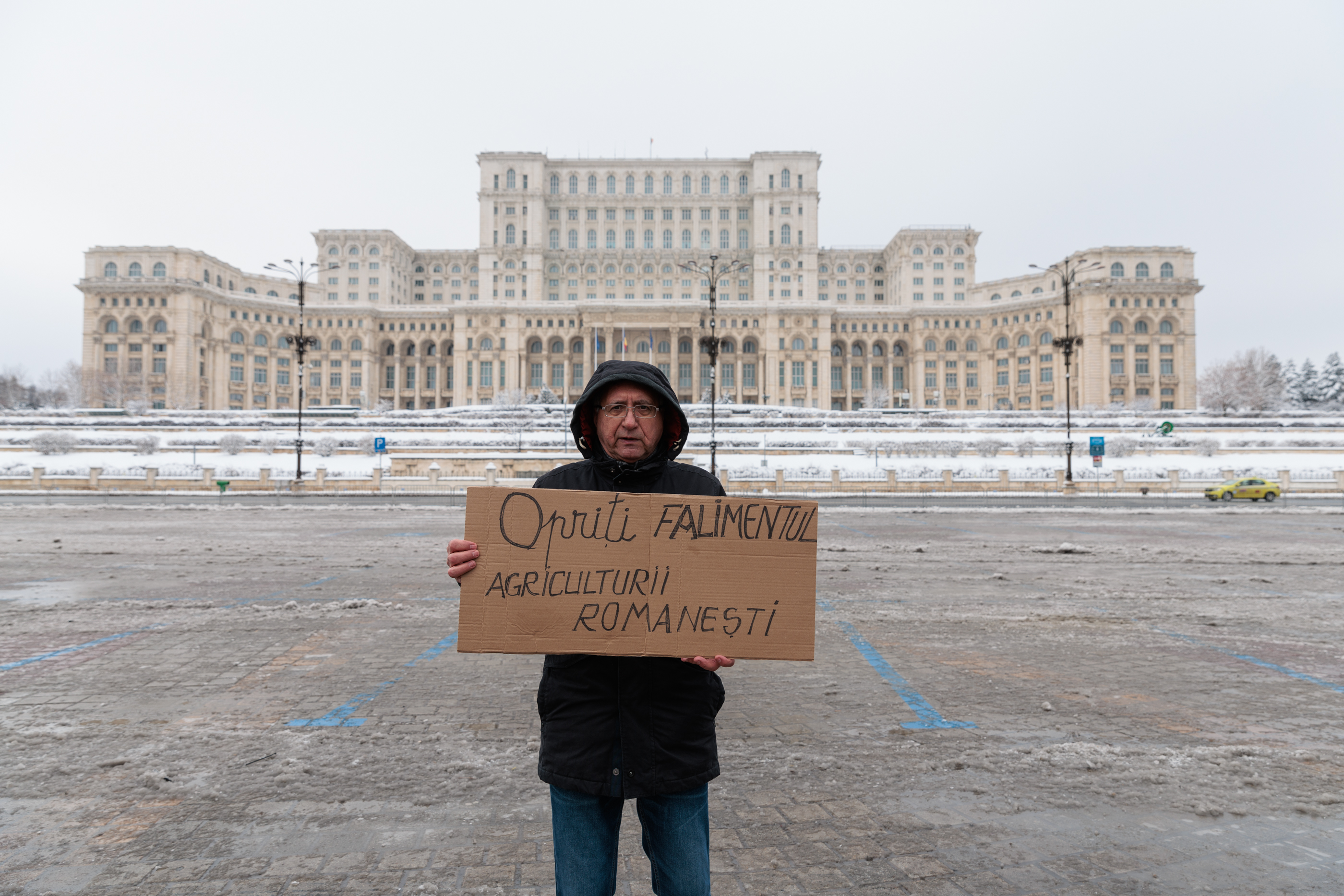 REPORTAJ. Ce nu s-a văzut la TV de la adevăratul protest al transportatorilor și fermierilor: „Ne învățăm copiii să plece în altă parte. Nu putem să-i condamnăm la sărăcie”