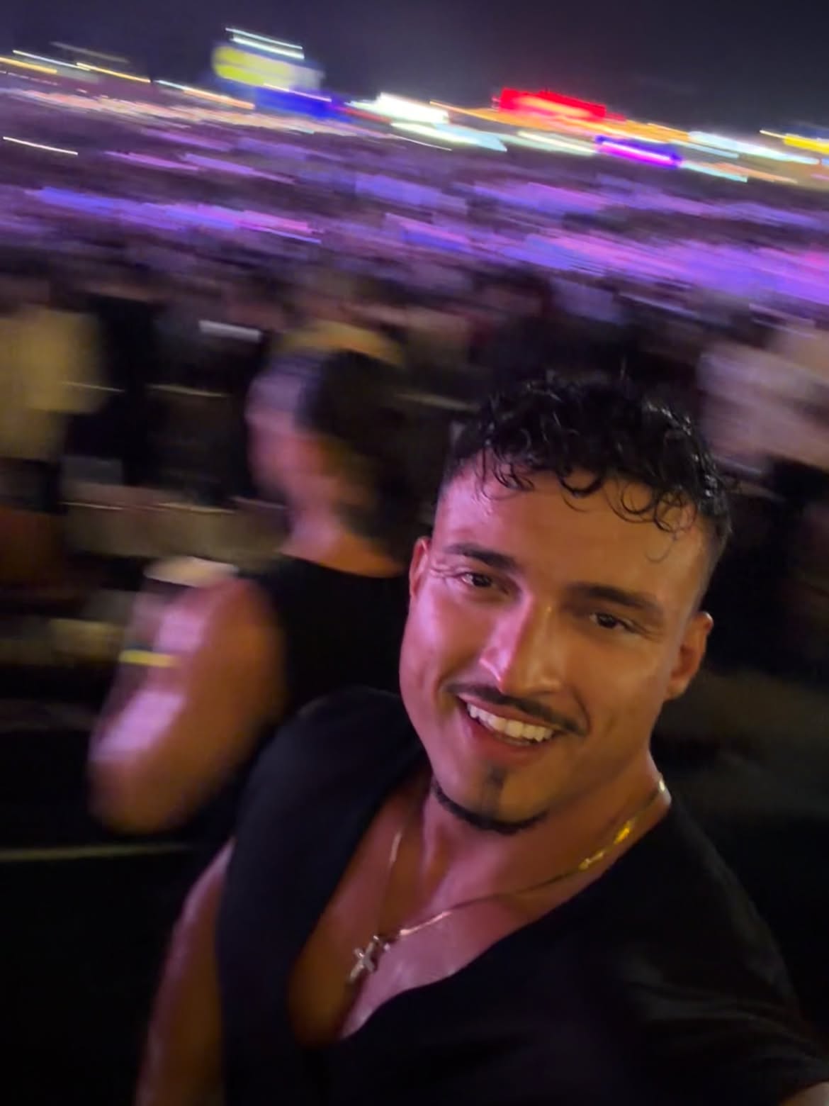 Accidentul de motocicletă al lui Andrei Bordeianu de la „Love Island” a fost filmat. Imagini de pe camera de bord: „Să conducem atenți”