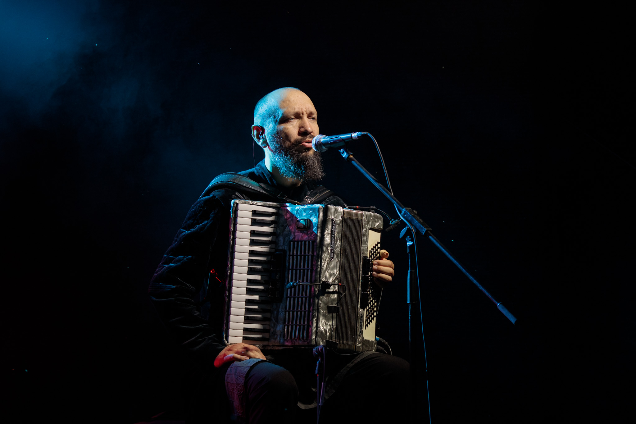 INTERVIU cu trupa DakhaBrakha din Ucraina, înaintea concertului de la TIFF: „Rudele noastre din Rusia se uită la TV și cred propaganda, nu pe noi”