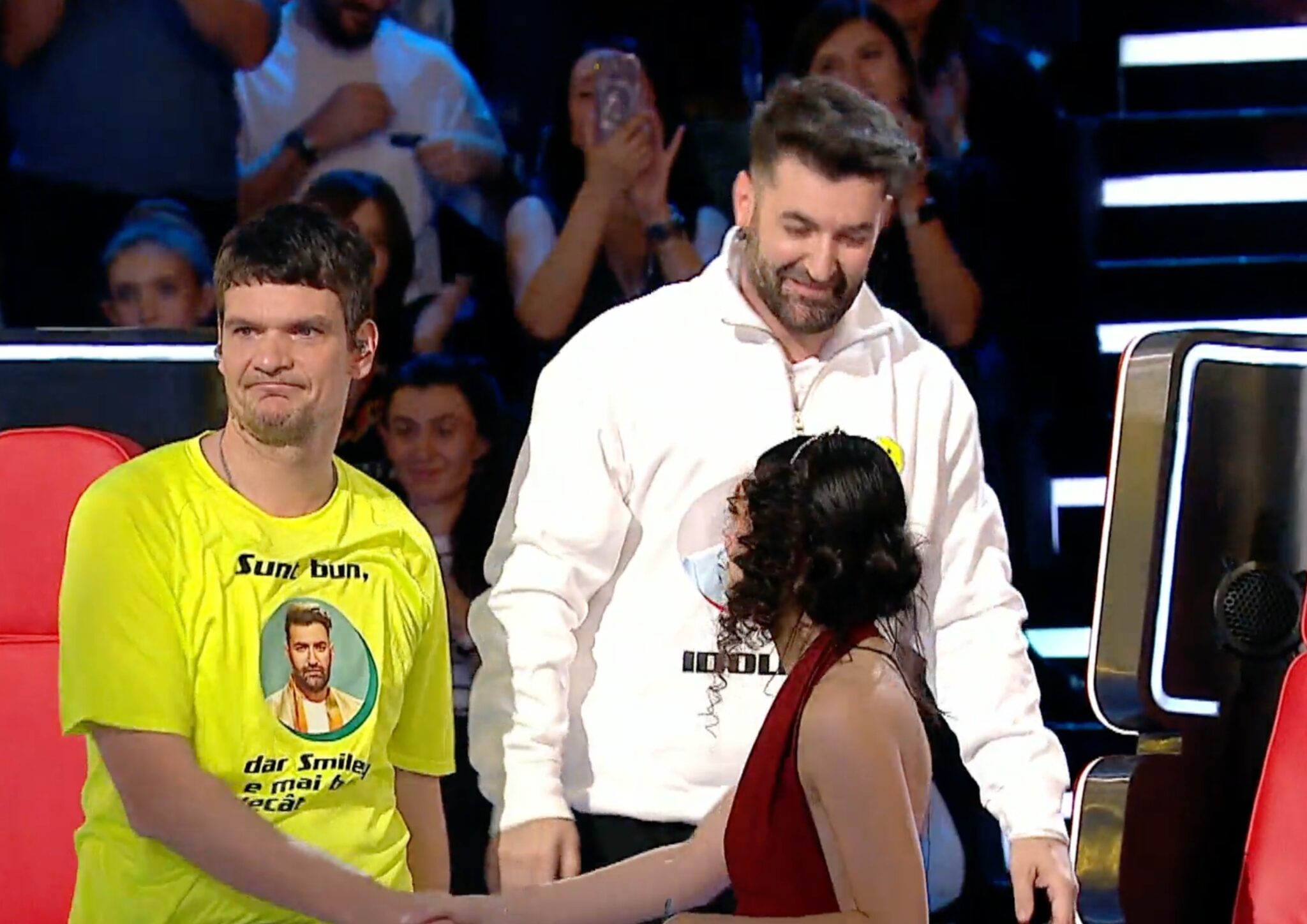 Tudor Chirilă, gest ironic față de Smiley în finala „Vocea României”. Fanii sunt revoltați, după ce trofeul a ajuns a opta oară în echipa artistului