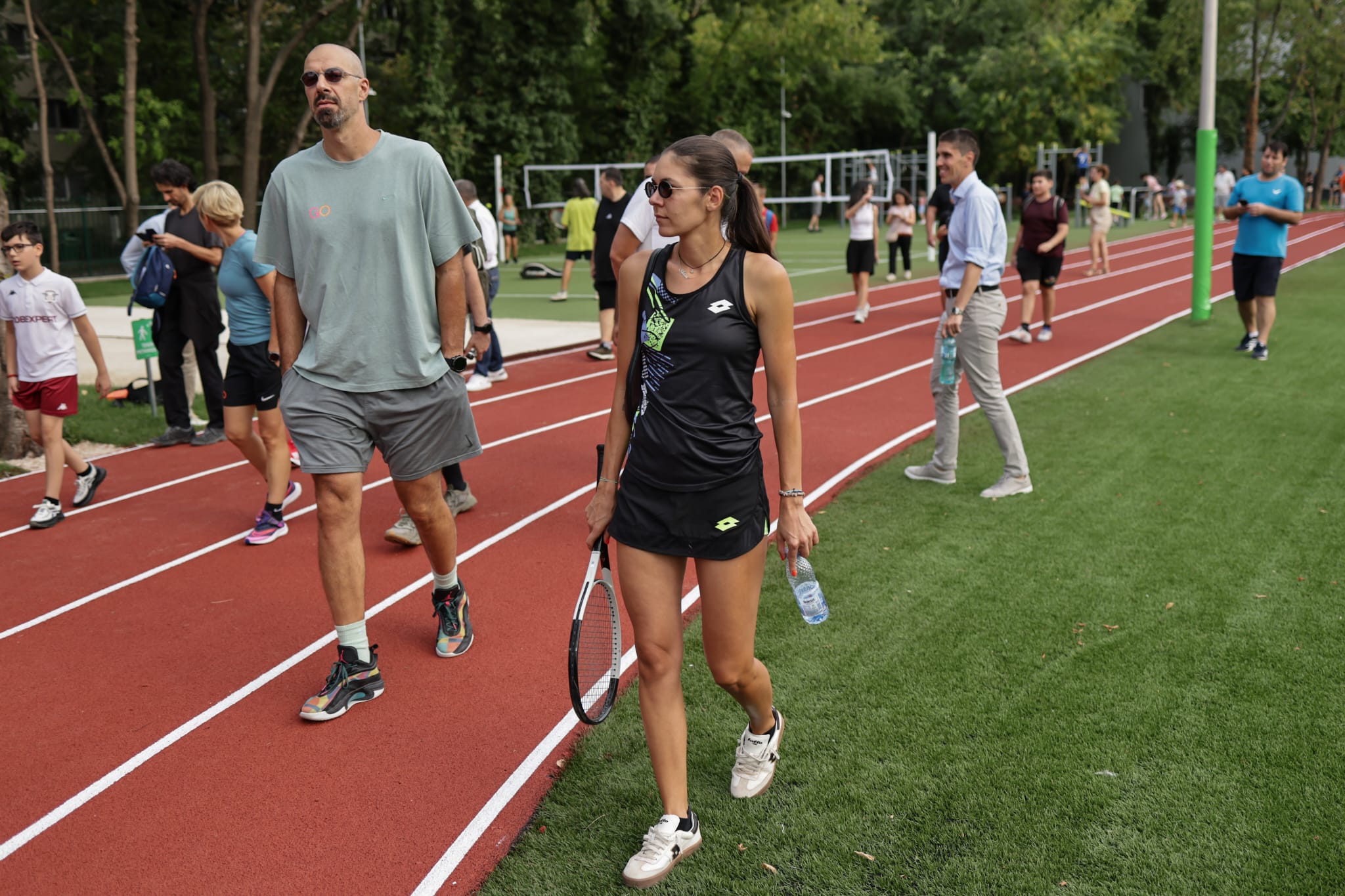 Școala 164 din București a inaugurat cea mai mare bază sportivă, care îi poartă numele campioanei Cristina Neagu