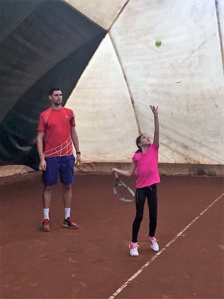 Ce condiții găsești la Academia Victor Hănescu / FOTO&VIDEO