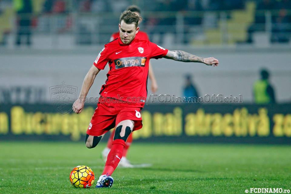 Liga I, etapa a 26-a. Astra - Dinamo 1-1. ^Dorin Rotariu a deschis scorul, Daniel Florea a egalat norocos. Steliano Filip, eliminat. Arbitrul a întrerupt meciul două minute / VIDEO