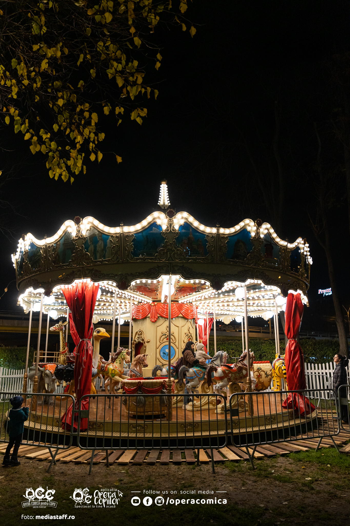 Încă un târg de Crăciun deschis în București, în curtea Operei Comice pentru Copii. „Avem patinoar, carusel, derdeluș și trenuleț”