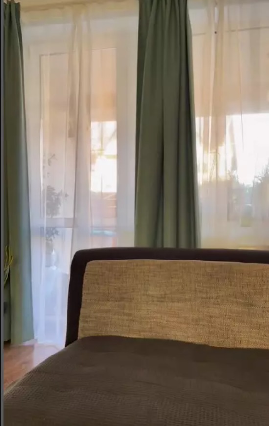 Imagini cu casa în care locuiesc Irina și Răzvan Fodor. Vila are două etaje, iar curtea e spațioasă și amenajată după bunul lor plac