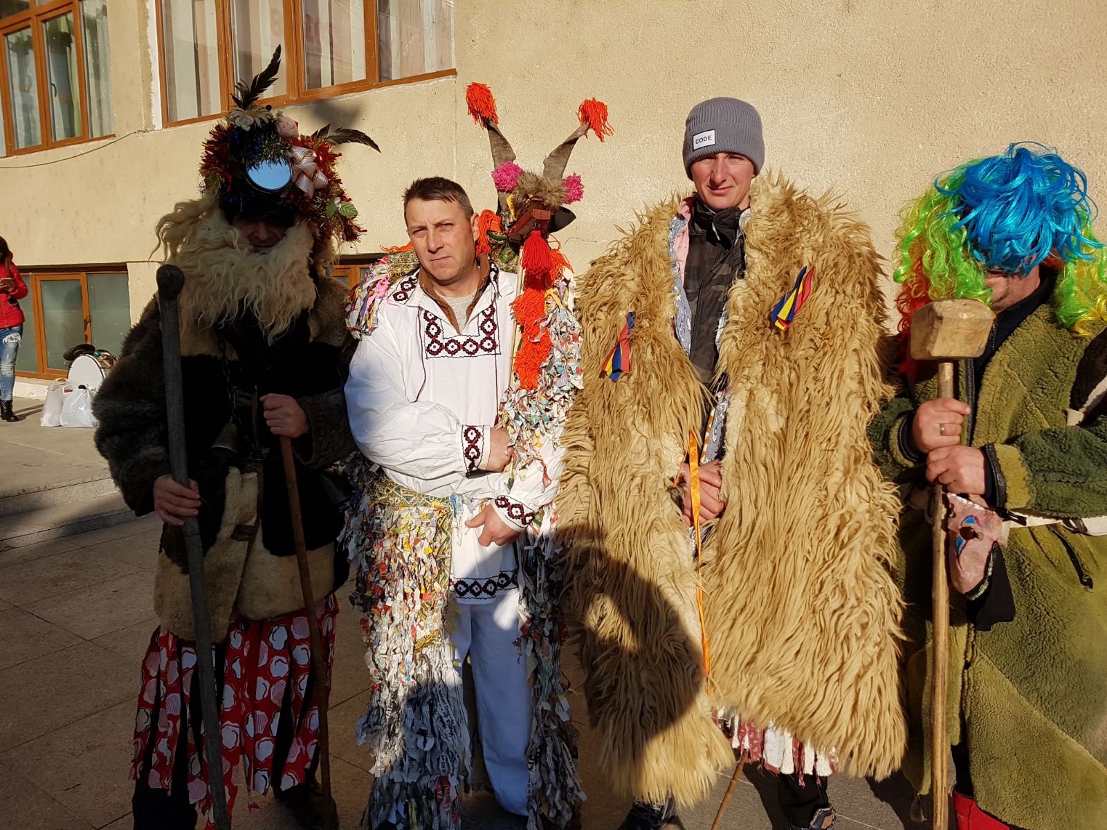 VIDEO/Ritual aproape barbar de Anul Nou în Vaslui! Durează 48 de ore în continuu și poate deveni foarte violent