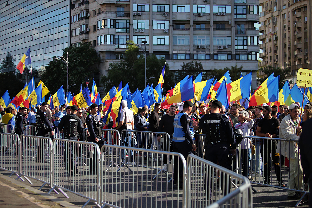 George Simion și Diana Șoșoacă s-au certat pe protestul din Piața Victoriei. Senatoarea a virat de la „Bine ați venit, fraților!”, la „Trădătorule, ți-ai bătut joc de AUR!”