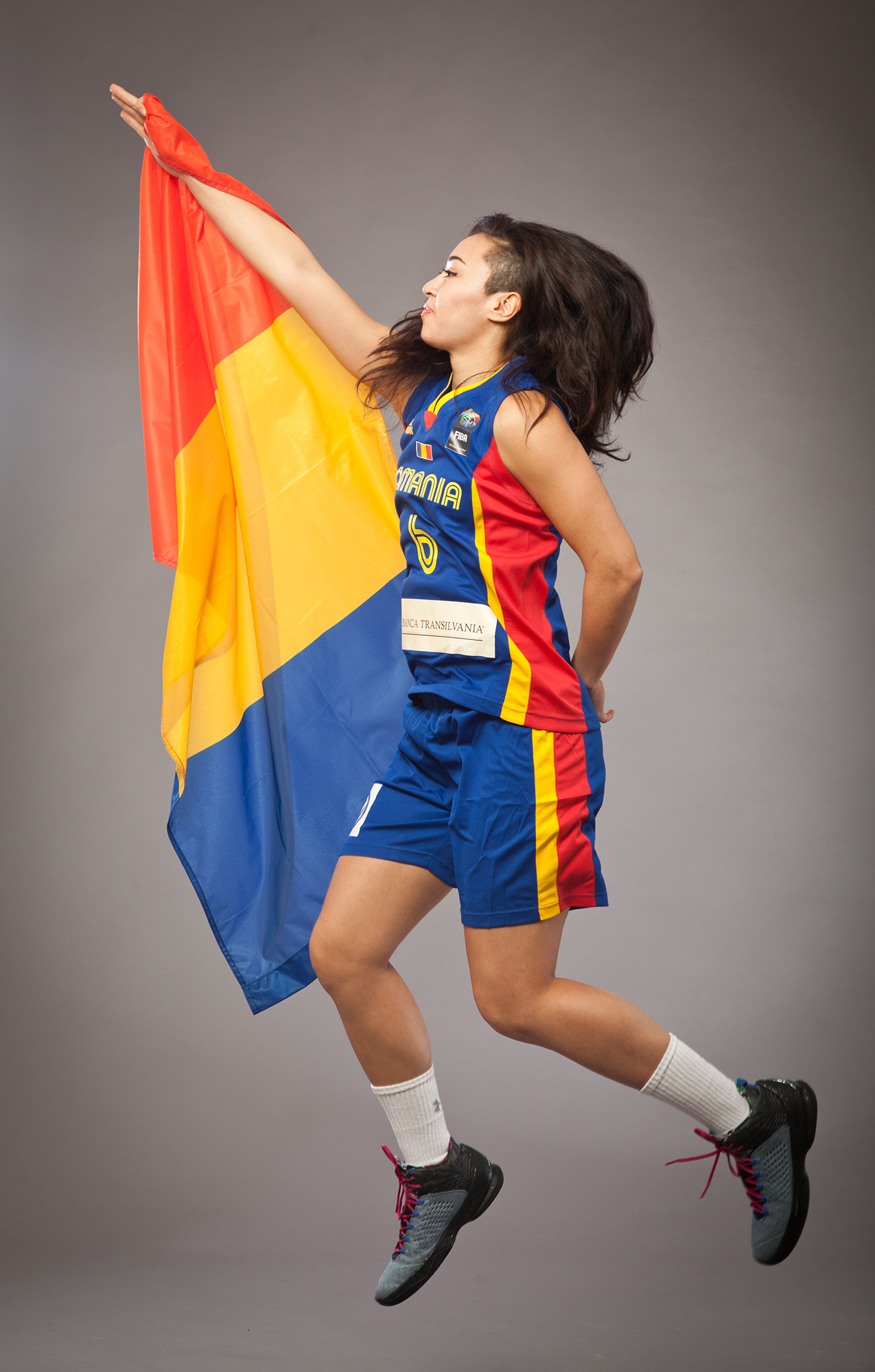 Romania are națională model! Pictorial sexy pentru tricolorele din lotul de baschet. ”Sperăm să colectăm bani mulți pentru victimele din Colectiv”