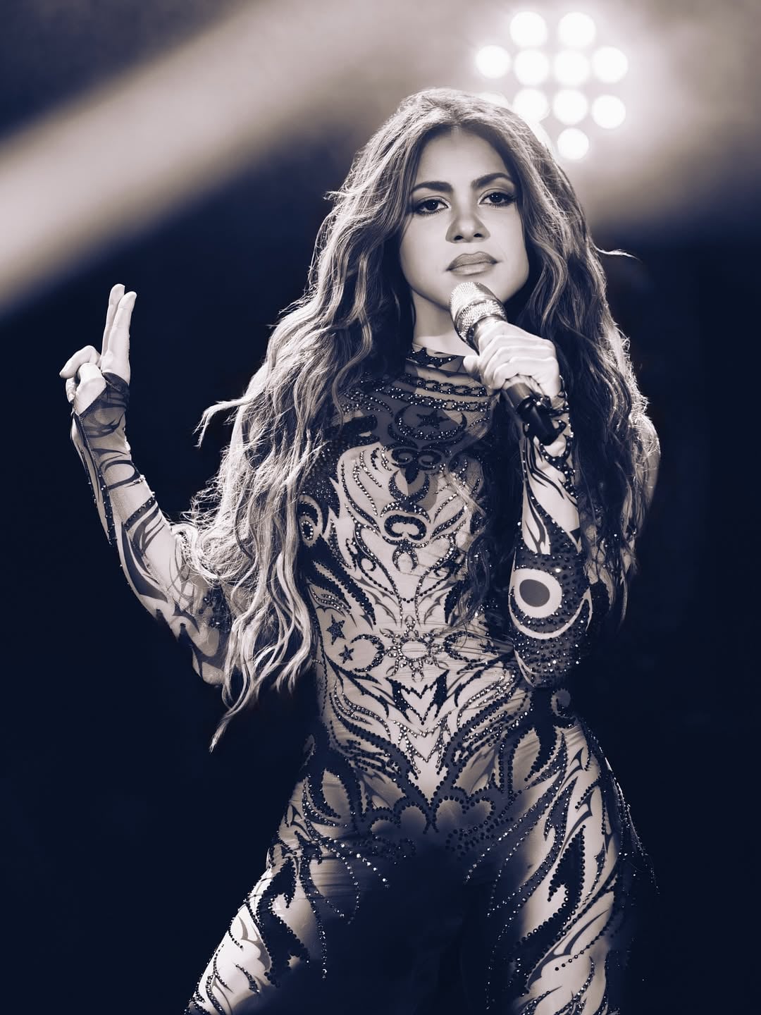 Shakira a căzut pe scenă în timpul unui concert din San Salvador. Cum se simte cântăreața: „Au, ce căzătură!”