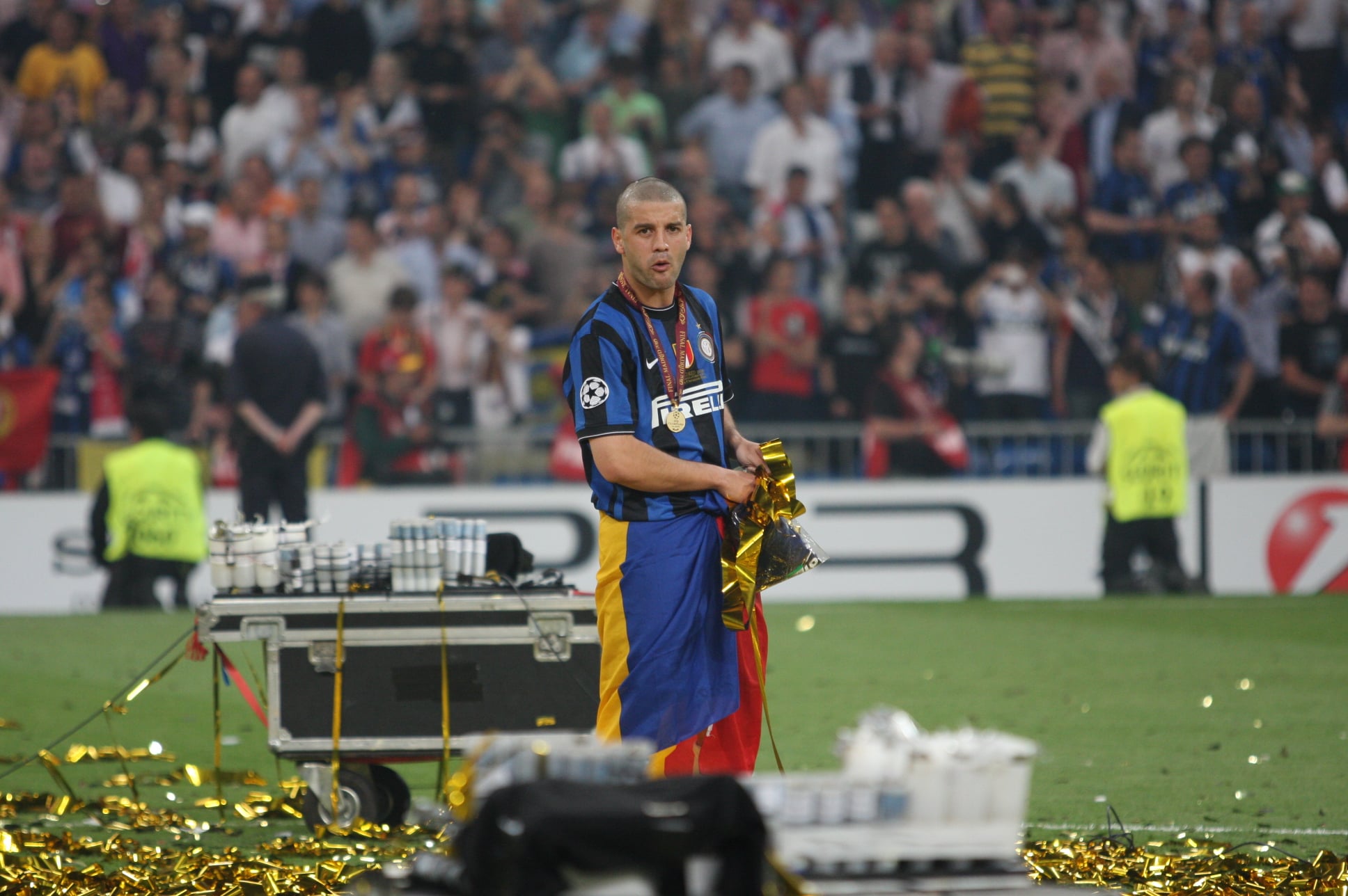 Imagini rare cu Cristi Chivu. Cum a fost băgat la „pușcărie”