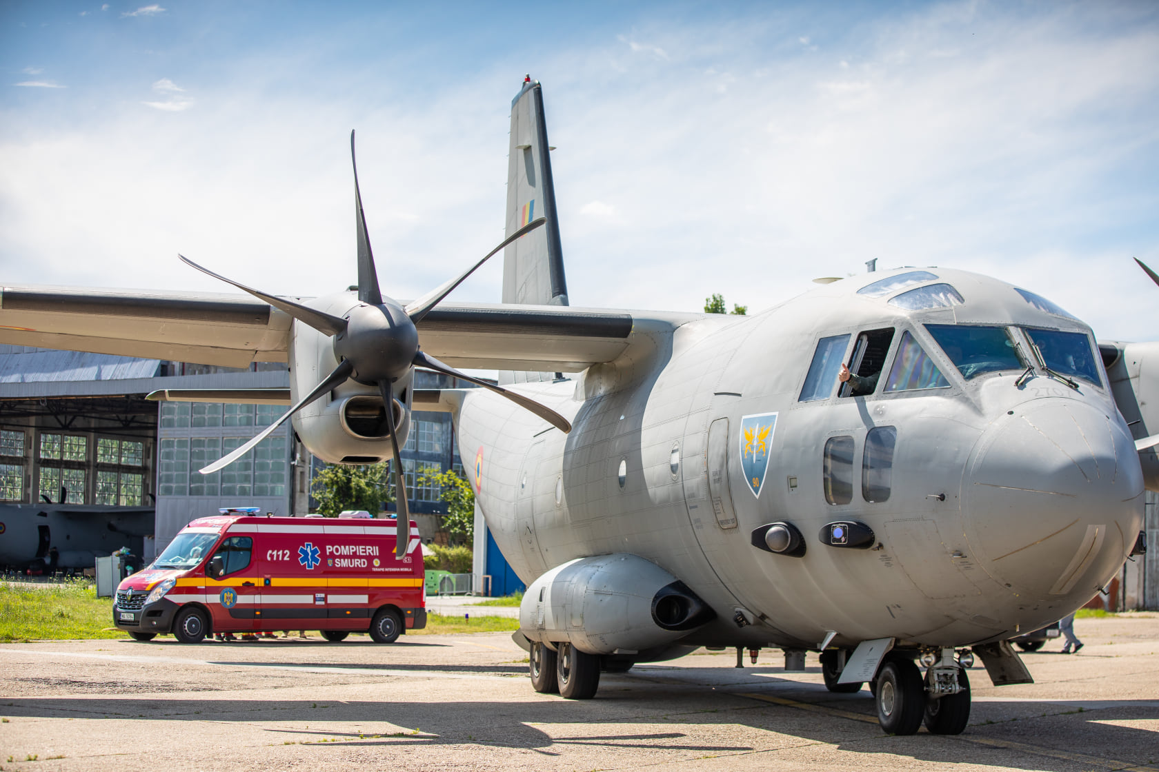 Cei doi răniţi în explozia de la Petromidia au fost transferaţi la o clinică din Germania cu o aeronavă militară