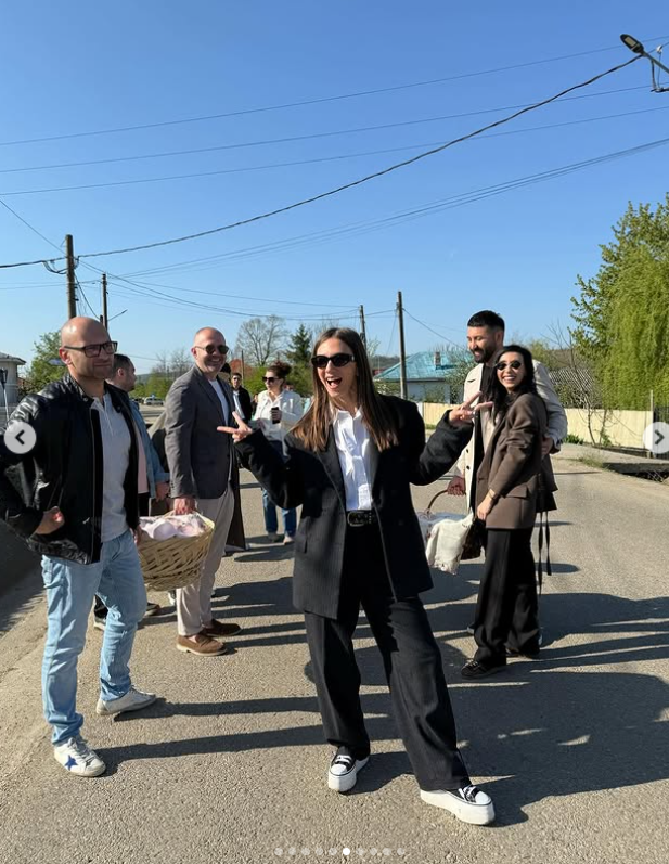 Adela Popescu a vorbit despre noua casă de la Șușani. „Aseară au plâns că ei vor să ne întoarcem acolo. Am făcut o mișcare inteligentă”