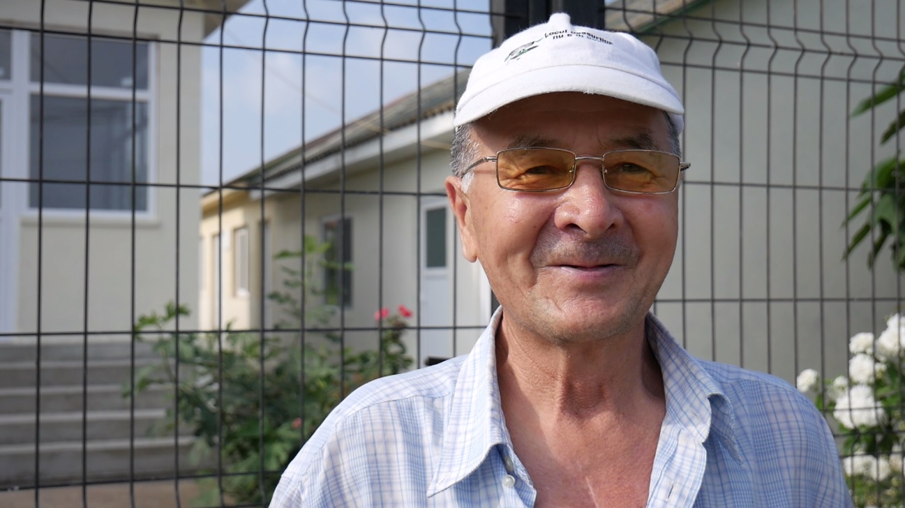 VIDEO/ Satul cu șase Dumnezei: „Dacă vreți să știți cum ne împăcăm, mergeți la cherhana în zori, când se-adună în barcă toate națiile”