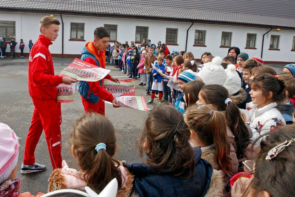 ORA DE DINAMO, la Școala Nr. 124. Directorul sportiv Ionel Dănciulescu s-a simțit ca-n prima zi de cursuri / VIDEO
