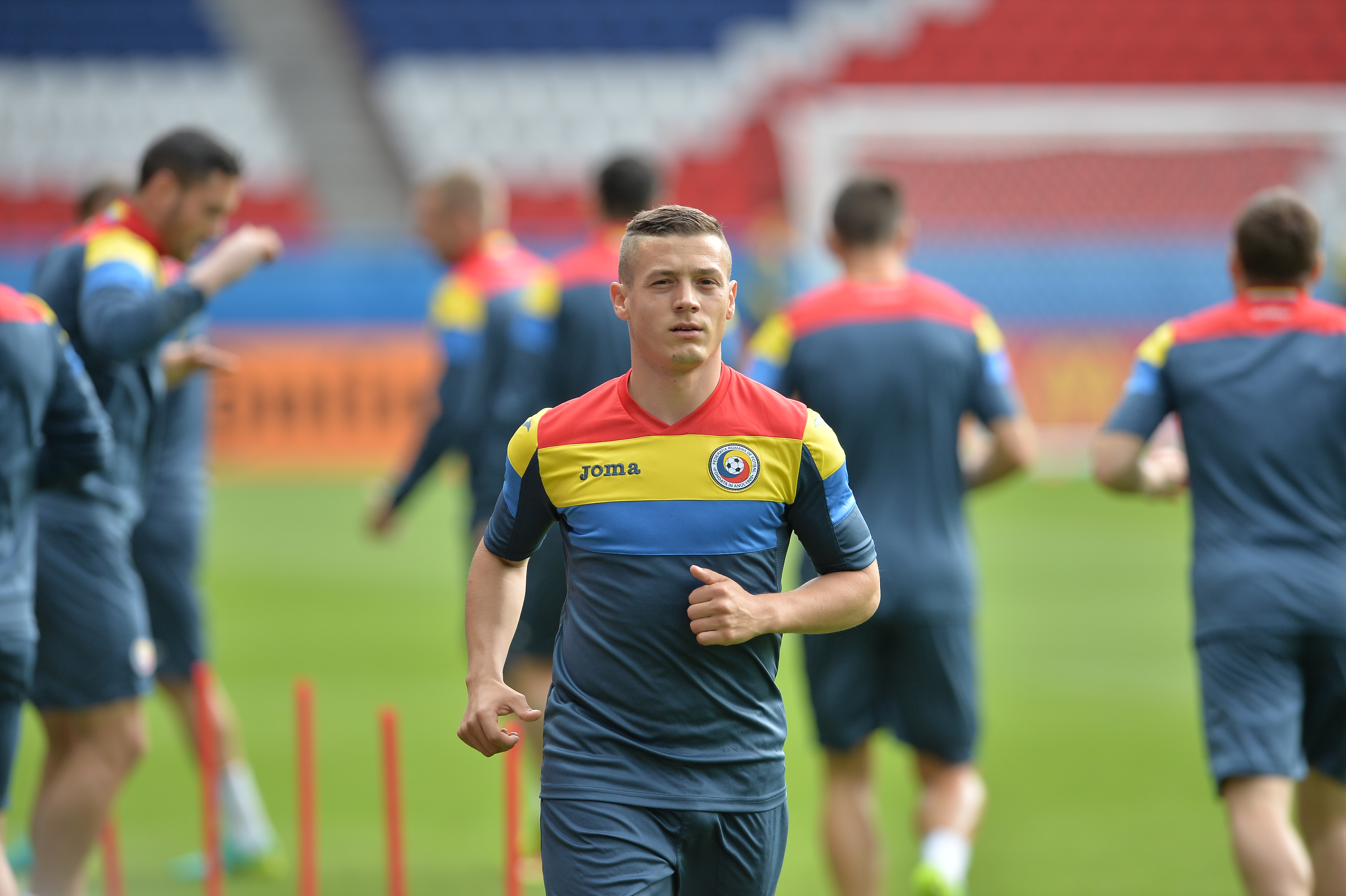 România - Elveția 1-1. Leșin după pauză! Stancu a deschis scorul din penalty, Mehmedi e egalat. Ne-am calificat la decisivul cu Albania!/ BLOG&FOTO&VIDEO