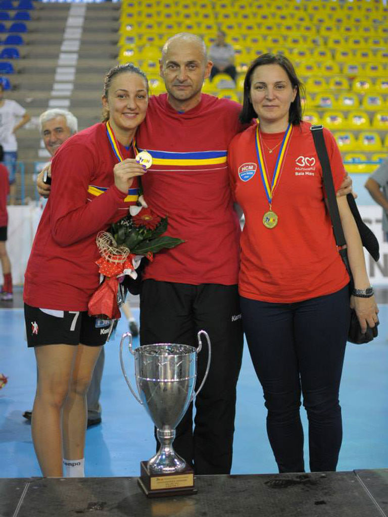 FOTO / Fetele de la HCM Baia Mare au luat tot! Ada Nechita a primit medalie de la iubitul său