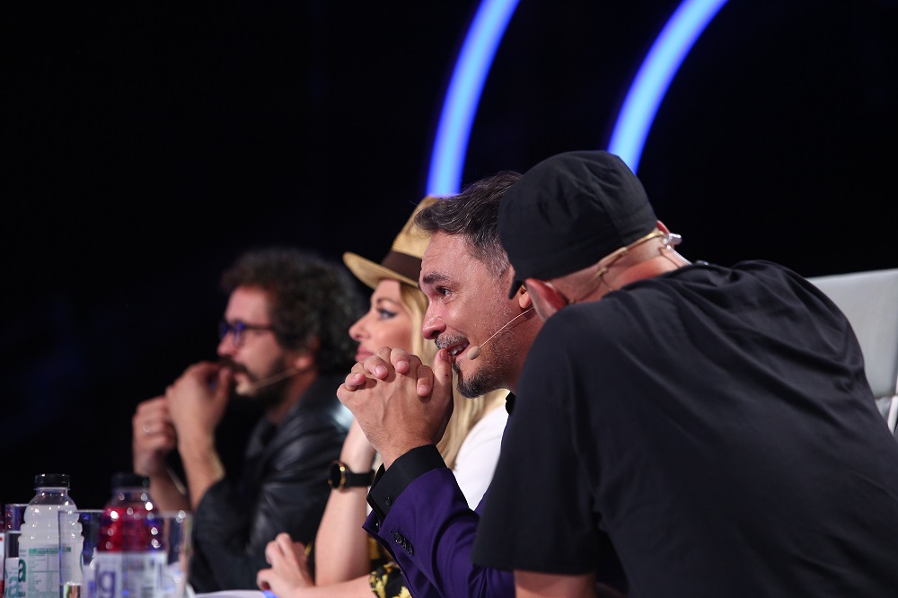 Răzvan Simion, în lacrimi la TV. Ianca, fiica lui, l-a făcut să plângă: „Devin sentimentală, pentru că am luat de la tine emoția”
