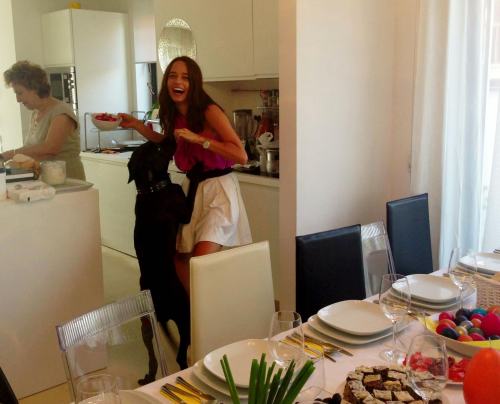 Imagini din casa în care locuiește Andreea Raicu. Vila vedetei este o adevărată comoară