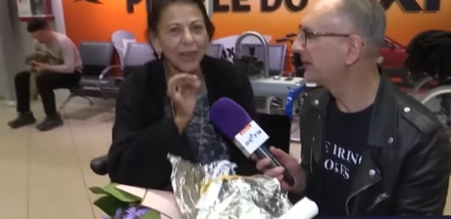 Ce se întâmplă cu cele 12 pisici ale Elenei Cârstea, cât timp aceasta se află în România. Artista a făcut primele declarații