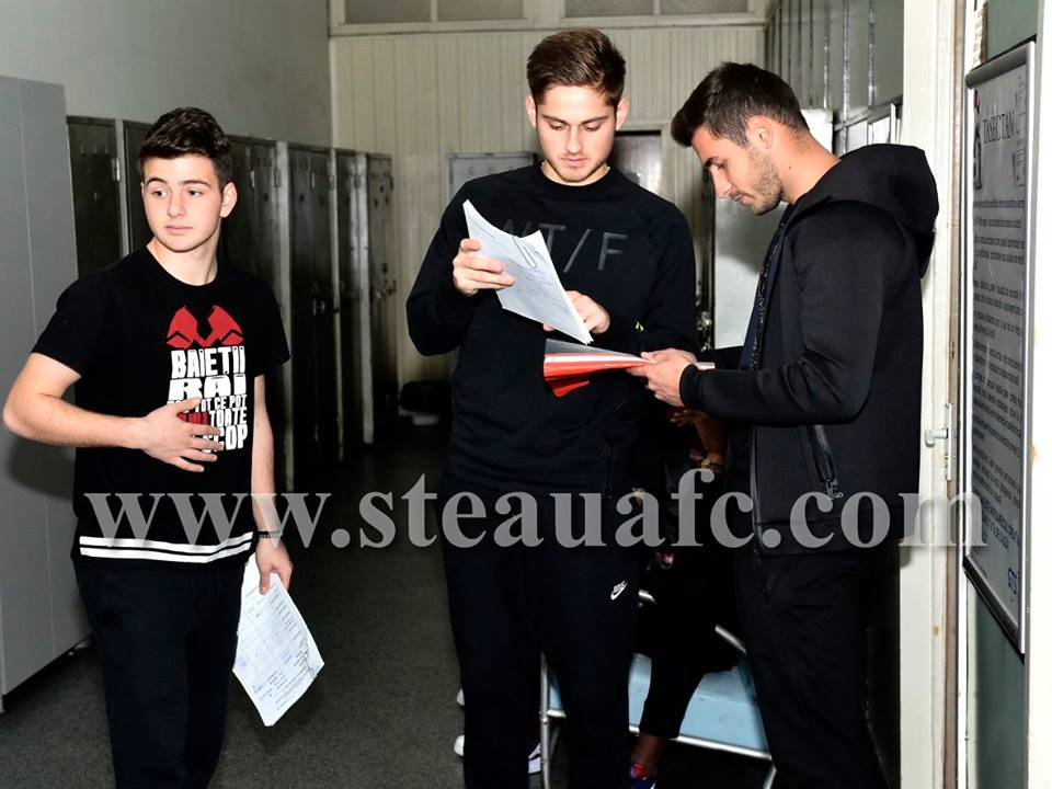 Steliștii au făcut azi vizita medicală. ^Cinci străini și doi români, puși pe liber. Lotul și programul campioanei / GALERIE FOTO & VIDEO