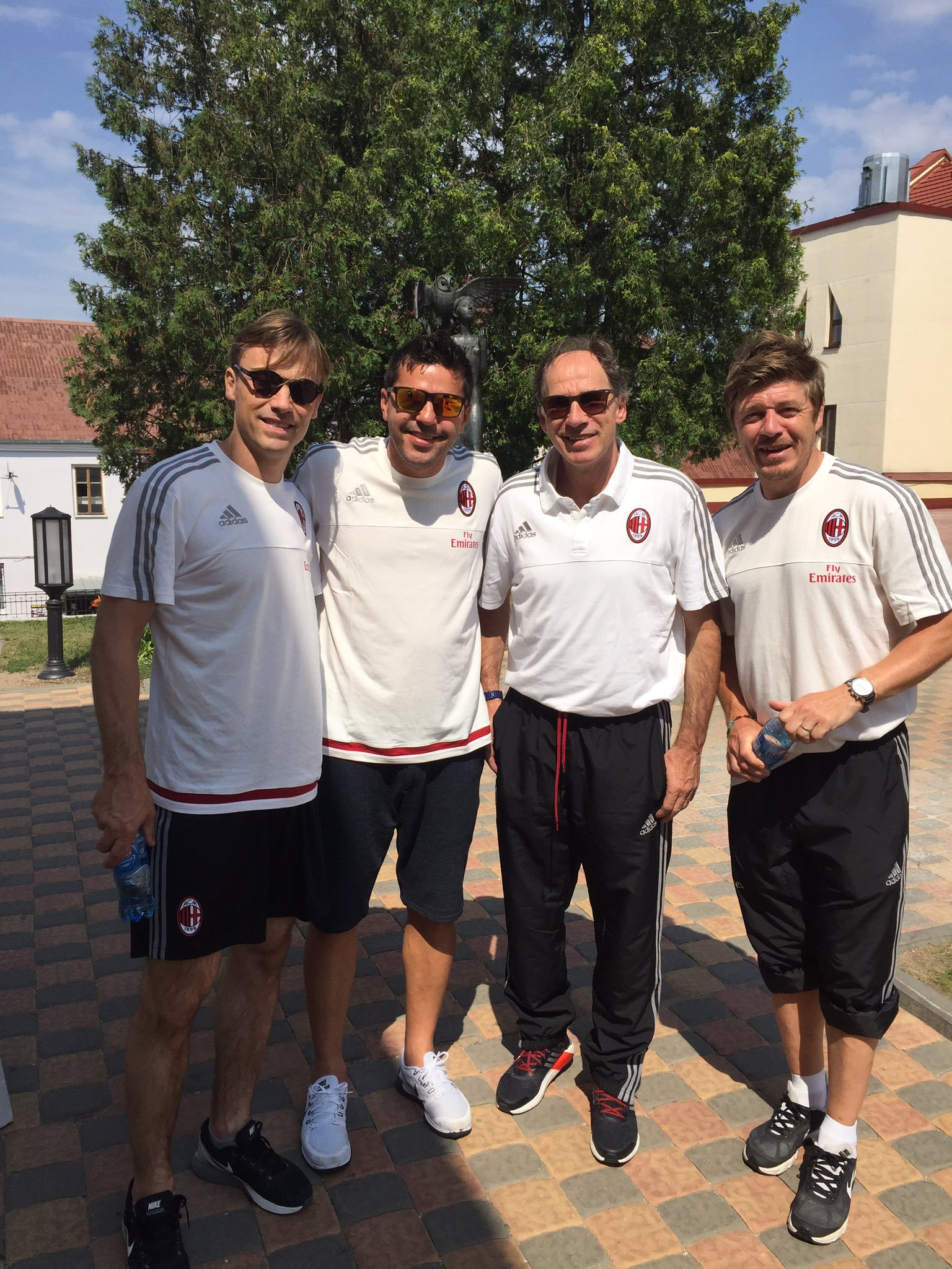 Cosmin Contra, favoritul postului de antrenor al echipei Dinamo, gătește și este pasionat de golf și de tenis | GALERIE FOTO&VIDEO
