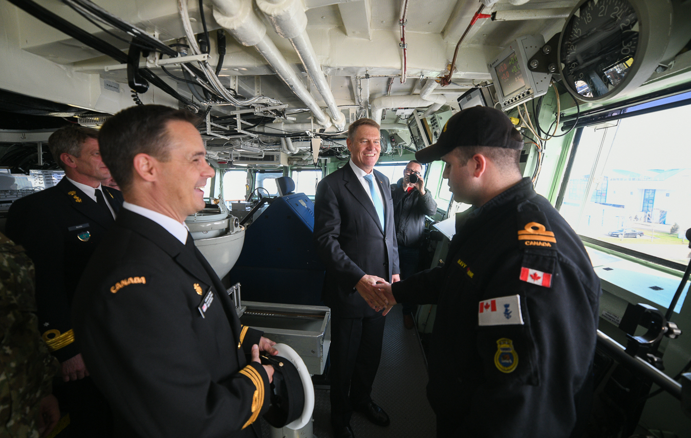 FOTO | Mesajul lui Iohannis, după cel mai mare exercițiu NATO din Marea Neagră: „Sunt foarte mândru de voi şi de munca pe care aţi depus-o!”
