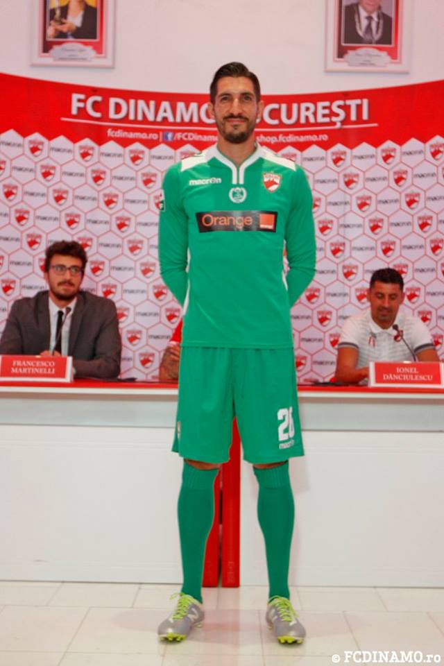 Dinamo și CSU Craiova și-au prezentat noile echipamente