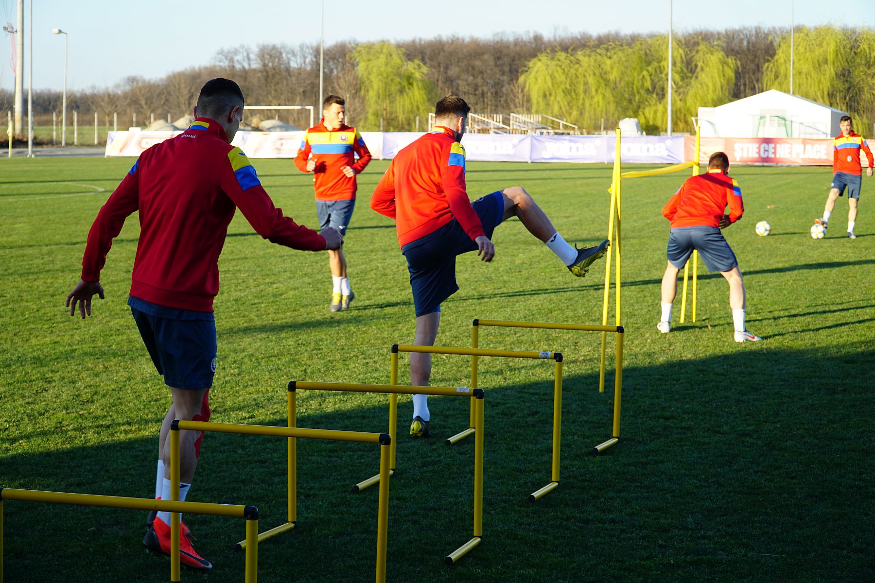 Naționala de tineret U21 s-a antrenat în premieră cu mingea oficială Euro 2019