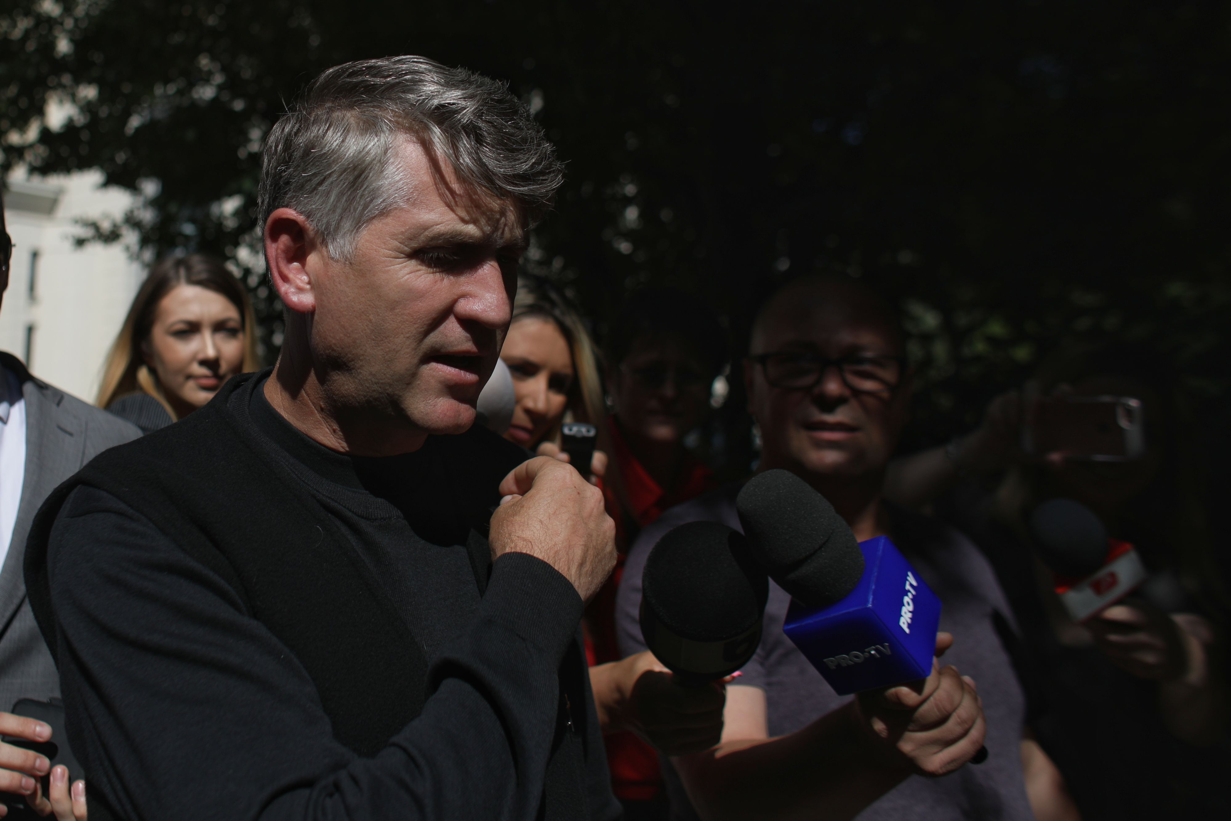 Cristian Pomohaci, arestat preventiv pentru 30 de zile într-un dosar care vizează acuzații de viol asupra unui minor și agresiune sexuală
