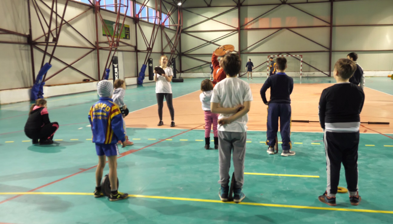 VIDEO/Dumitru Mușat, polițistul de la forțele speciale care face campioni din copiii săraci